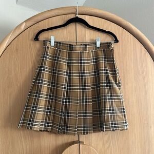 Plaid pleated skirt